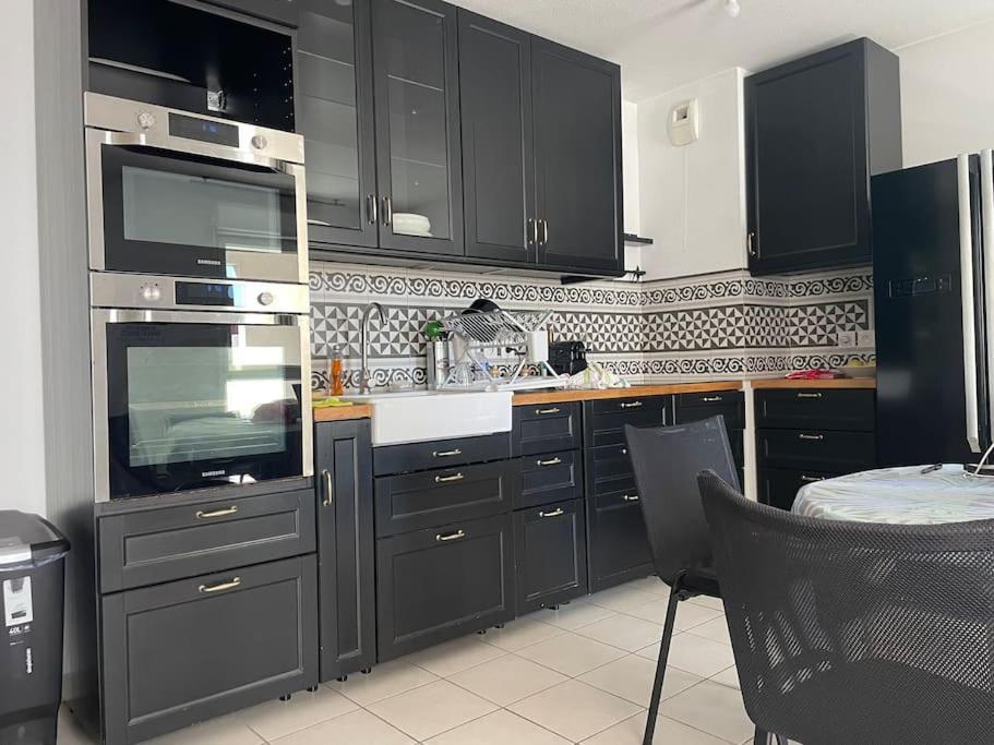 Chez Catherine Tres Beau Equipe Et Proche Des Transports Apartment *