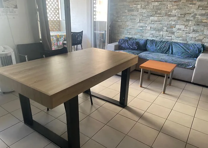 Chez Catherine Tres Beau Logement Tout Equipe Et Proche Des Transports